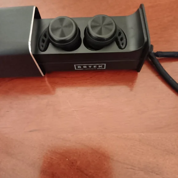 Eclipse Wireless Earbuds.
